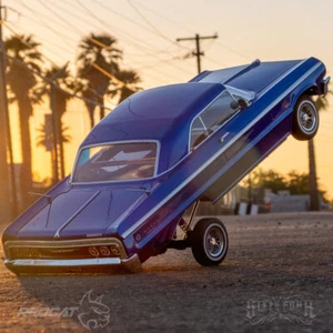 REDCAT SIXTYFOUR RTR RC LOWRIDER CAR 1:10 1964 CHEVY IMPALA HOPPING BLUE KANDY - Picture 1 of 18
