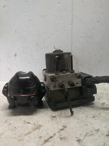VW Jetta ABS Anti-Lock Brake Pump Cntrl 2014 Module *1K0614517AE #stb4 - Picture 1 of 5