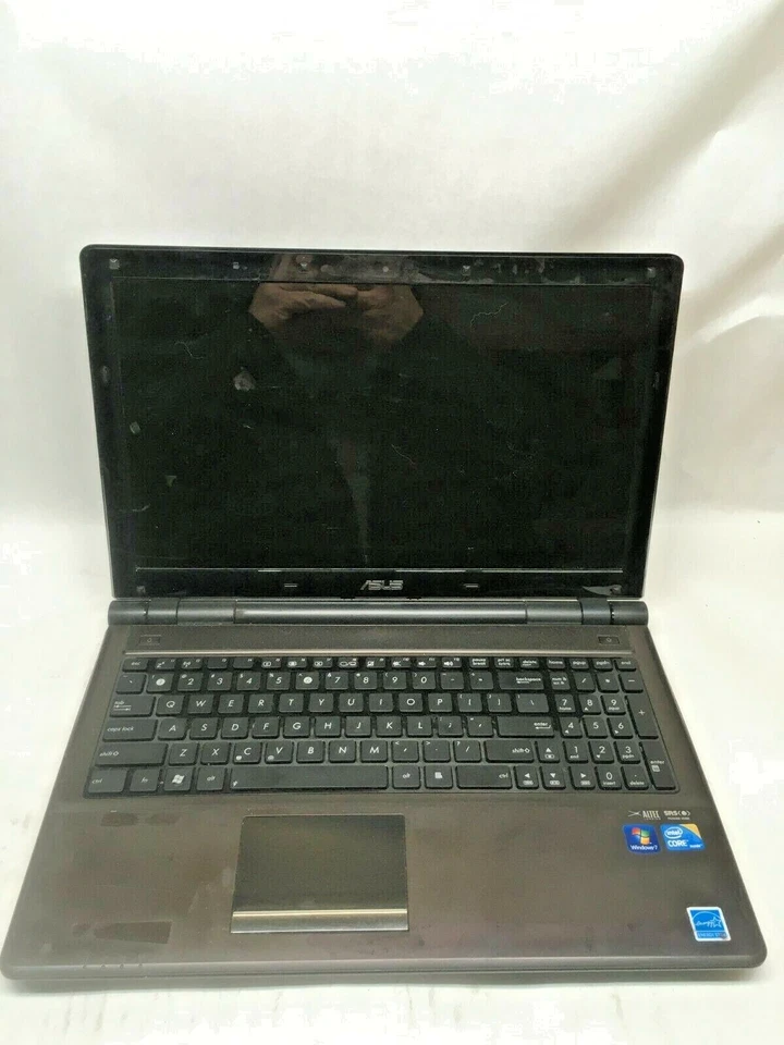 ASUS U50F Core i3 Laptop For Parts Powers on Doesn't Boot Damaged Ram Port JR - Image 1 of 4