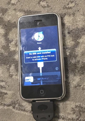 Apple iPhone 1st Generation - 8GB - Black A1203 - Image 1 of 4