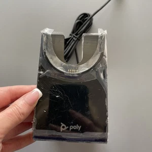 BEZPRZEWODOWA BAZA ŁADOWANIA POLY PLANTRONICS VOYAGER 214183-02 - Zdjęcie 1 z 6