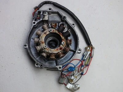 GENUINE KAWASAKI KLR250 1984-2001 STATOR ALTERNATOR GENERATOR AND COVER - Image 1 of 4