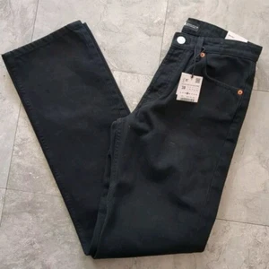 NWT. Zara Jeans Womens Size 6 Straight Leg Pitch Black Medium Rise 5-pocket - Picture 1 of 11