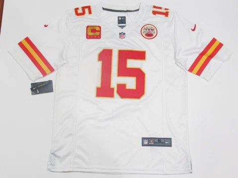 Patrick Mahomes #15 Kansas City Chiefs 4 Star GOLD Captains Jersey White Cover