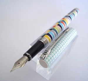 MAGNIFIQUE ET CHARMANT STYLO PLUME DE LA MARQUE PLUMINK NEUF DE STOCK KC15 - Picture 1 of 8