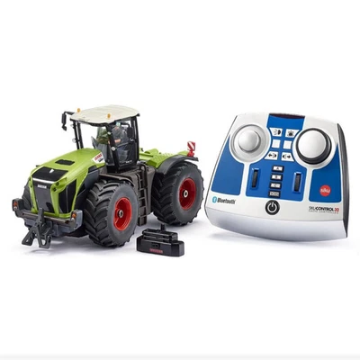 SIKU,CLAAS Xerion 5000 Radio-controlled with Bluetooth remote control, 1/32, ... - Image 1 of 4