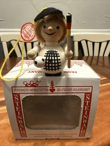 Steinbach DEUTSCHER FUSSBALL FAN Holz Weihnachtsschmuck Germany Geschenkbox & Anhänger - Bild 1 von 7