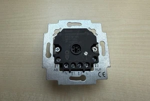 Busch Jaeger 6411 U-101 Jalousiesteuerung Jalousiecontrol II - Bild 1 von 1