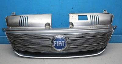 Rejilla radiador rejilla emblema logo 735357980 Fiat Idea 350 año 07 Foto 1 de 4