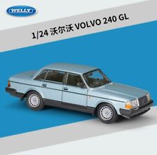 Welly 1:24 VOLVO 240 GL Metal Diecast Model Chase Car New in Box 