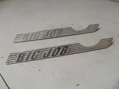 Moldura vintage Ford Big Job Coe Foto 1 de 4