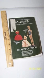 VINTAGE 1993 2ND GREENBOOK PRICE GUIDE HALLMARK THE YEAR OF BARBIE - Picture 1 of 6
