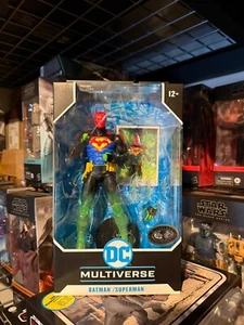 McFarlane DC Multiverse Batman/Superman Fusion World's Finest (EDICIÓN PLATINO) - Imagen 1 de 3