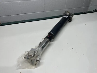 Задний приводной вал Dorman 976-979 для Jeep Wrangler 2005, 2006 - Изображение 1 из 4