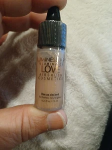 Illuminateur aérographe Luminess Air Love 0,25 fl oz - NEUF ET SCELLÉ EN USINE ! - Photo 1/2