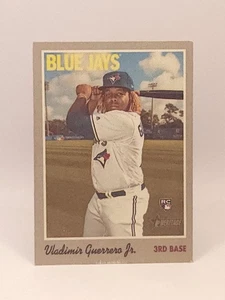 2019 Topps Heritage Cloth Sticker #29 Vladimir Guerrero Jr. RC Toronto Blue Jays - Bild 1 von 2