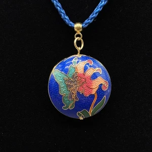 Collar Colgante Vintage Cloisonne Esmalte Mariposa Lirio Azul Doble Cara 24" - Imagen 1 de 9
