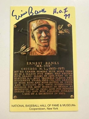 厄尼·班克斯签名亲笔签名棒球名人堂牌匾明信片。 三星级认证  — 第 1/2 张图片
