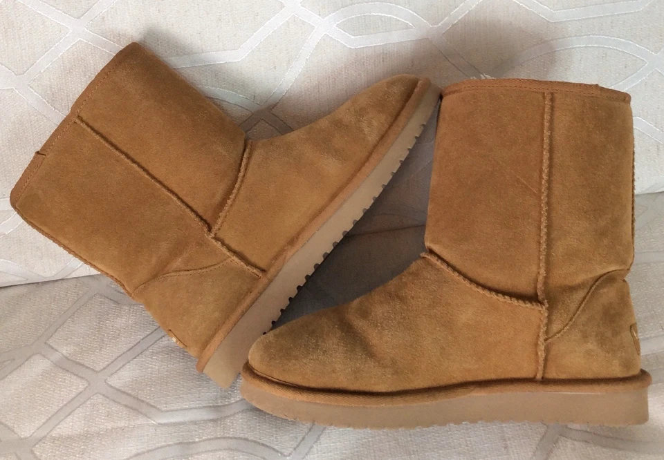 Botas de moda Koolaburra by UGG KOOLA SHORT para mujer - Castaño, talla 9 Foto 1 de 4