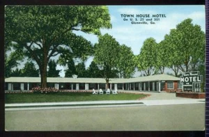 Front View of the TOWN HOUSE MOTEL GLENNVILLE GEORGIA Vintage Postcard - Picture 1 of 1