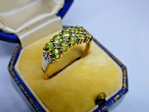 A Lovely Ladies 10ct Yellow Gold Peridot & Diamond Twin Band Ring Sz R 1/2, 2.9g - Picture 1 of 12