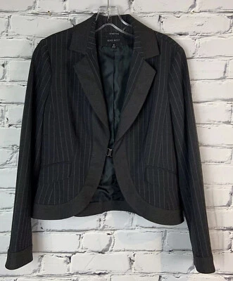 Chaqueta Blazer Nine West Talla 10 ELASTIZADA Cierre Frontal Negra con Gris Forrada a Rayas Foto 1 de 4