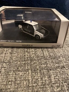 NOREV MODEL - 1976 RENAULT 14GTL - POLICE - 1/43 SCALE MODEL CAR - Picture 1 of 2
