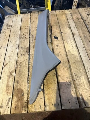 VW Crafter CR30 2008 2.5 TDI delantero derecho pilar A moldura A90667201000 Foto 1 de 4