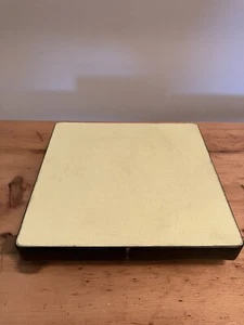 SUPERBE DESSOUS DE PLAT VINTAGE FORMICA JAUNE 18 CM - Imagen 1 de 4