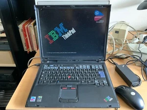 Laptop IBM ThinkPad R52 mit Windows XP und passendem Netzteil - Bild 1 von 7