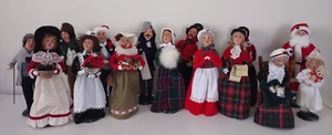 Huge Lot of 15 Byers Choice Christmas Carolers 1987-2001 Santa Mrs Claus Vintage - Picture 1 of 18