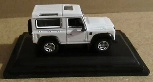 OXFORD DIECAST LAND ROVER DEFENDER 90 STATION WAGON 1:76 SCALE WHITE HK REG - Picture 1 of 6