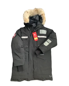 CANADA GOOSE Resolute Parka Men Fur Hood Size Small S Black NWT Jacket authentic - Picture 1 of 12