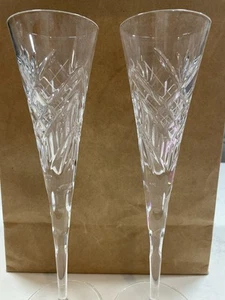 Par de flautas de champán Godinger Shannon de cristal con patrón de cardo - Imagen 1 de 14