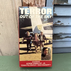 Terror Out Of The Sky VHS 1989 1978 Star Classics OOP Horror Dan Haggerty - Foto 1 di 6