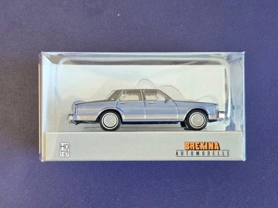 1/87 HO Scale Brekina Chevrolet Caprice, 2-Tone Blue, 19707 - Image 1 of 4