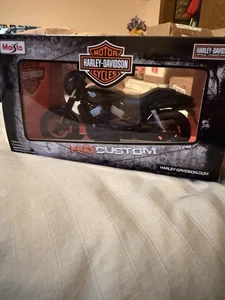 MAISTO 1:12 scale 2015 HARLEY DAVIDSON STREET 750 DIECAST MOTORCYCLE - Picture 1 of 5