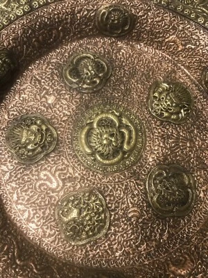 Placa de Pared Monumental Antigua Bestia Dragón Repoussé Latón Y Cobre Indonesia Foto 1 de 4