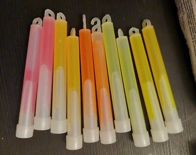 Glowstring Glow Stick Poi Revolution Hi Intensity Glowsticks 6 pulgadas varios colores Foto 1 de 3