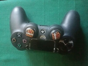 Playstation 4 Youse New 2 Controller Skins Black - Picture 1 of 4