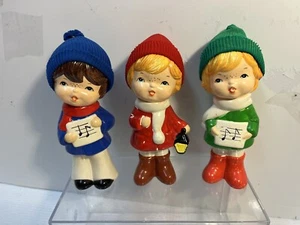 Trio Vintage Christmas Caroling 3 Kids 6" Decorations w stocking caps UOGC Korea - Picture 1 of 9