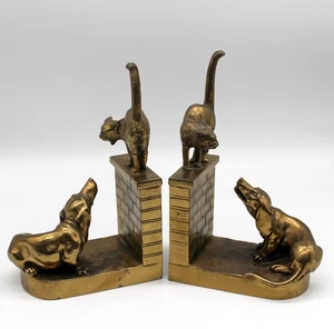 Rare JB Jennings Bros Dog Chasing Scared Cat On Wall Antique Brass Bookends - Picture 1 of 6
