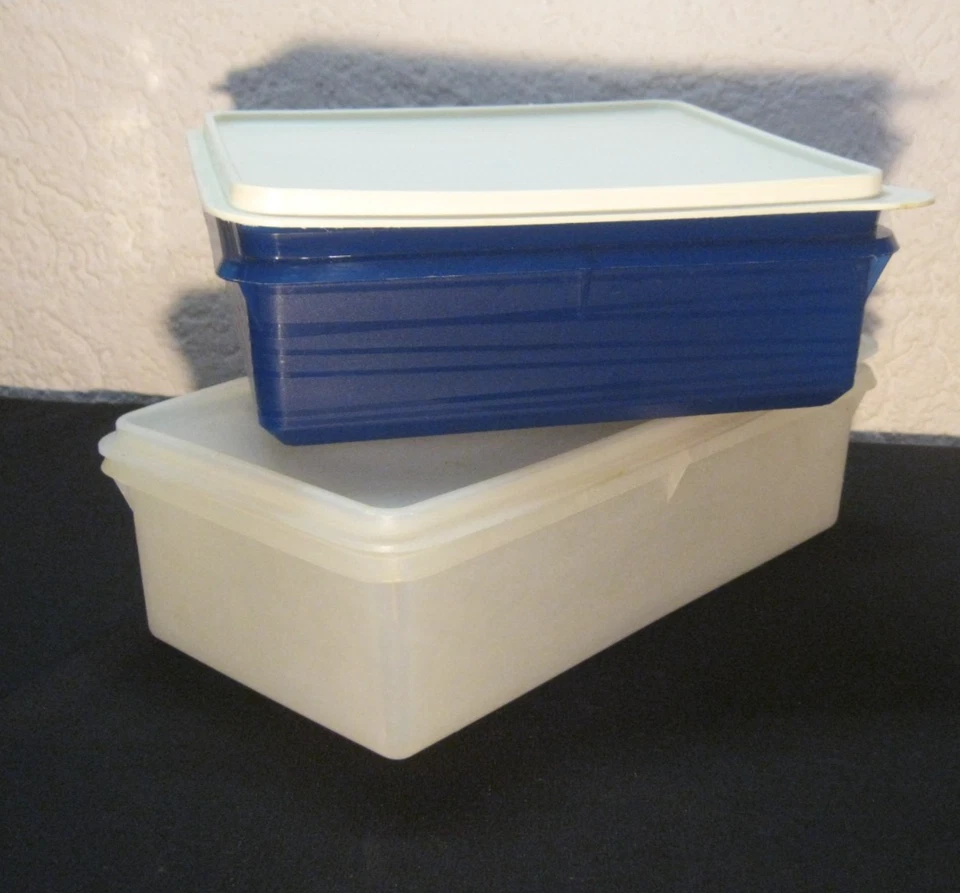 Tupperware Kuchenbox m.Deckel ,Vorratsdose Blau + Kuchen-Gefrierbehälter vintage - Bild 1 von 1