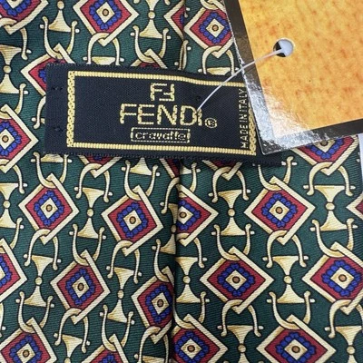 Corbata de diseñador vintage FENDI Cravatte diseño verde encanto 100 % seda nueva con etiquetas Foto 1 de 4