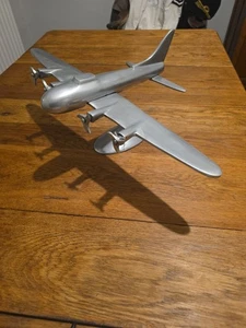 1940s Ww2 Aliminium Bomber Plane.the Brooklands Vickers Works - Picture 1 of 24