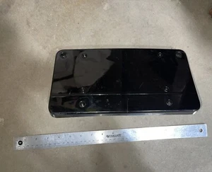 OE Mercedes Benz Front License Plate Bracket 2028850081 - Bild 1 von 5