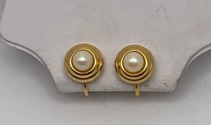 Classy Faux Pearl Gold Tone Round Layered Clip On Earrings Simple Elegant - Picture 1 of 9