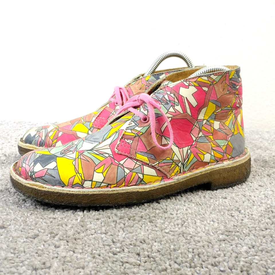Botas Clarks Desert para mujer talla 6,5 Lisa King suela de crepé vitral arte zapatos Foto 1 de 4