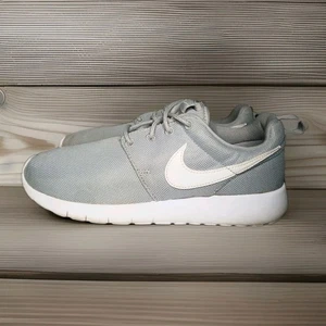 Nike Roshe One Sneakers Size 6 Youth Lightweight Running Shoes Gray White - Picture 1 of 22