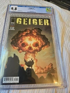 GEIGER #1 (2021) Imagen / Mad Ghost Comics - CGC 9.8 - Páginas BLANCAS - Geoff Johns - Imagen 1 de 8